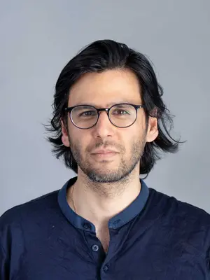 wortmeldungen_deniz_utlu_hochformat.jpg