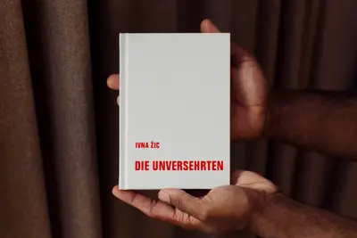 die-unversehrten-cover-c-jessica-schafer.jpg